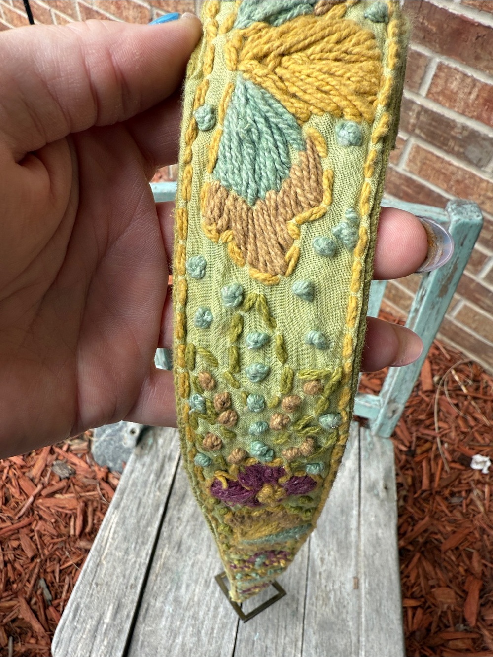 Karma Ladies M/L Hand-Embroidered Green Floral Belt - Picture 6 of 10